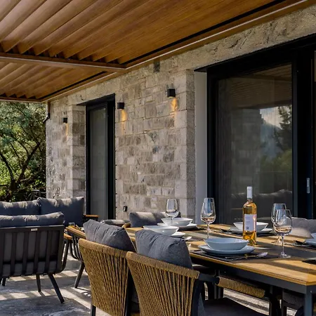 Vilă Perigiali Mansion Nydri (Lefkada)
